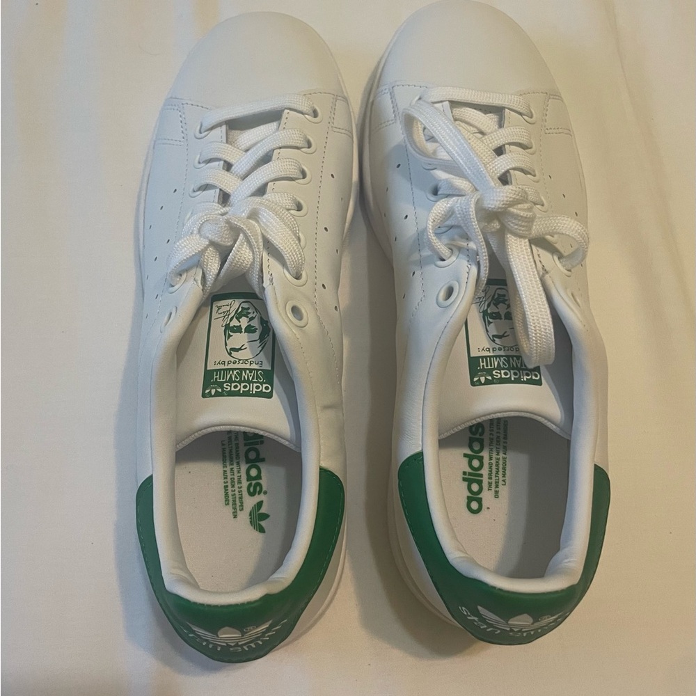 Adidas White and Green Stan Smith Shoes - Picture 3 of 6